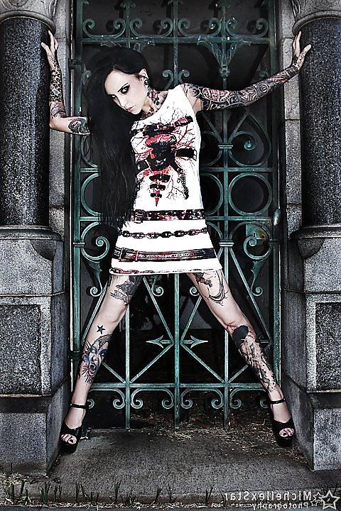 23P Makani Horror - Tattoo Bitch