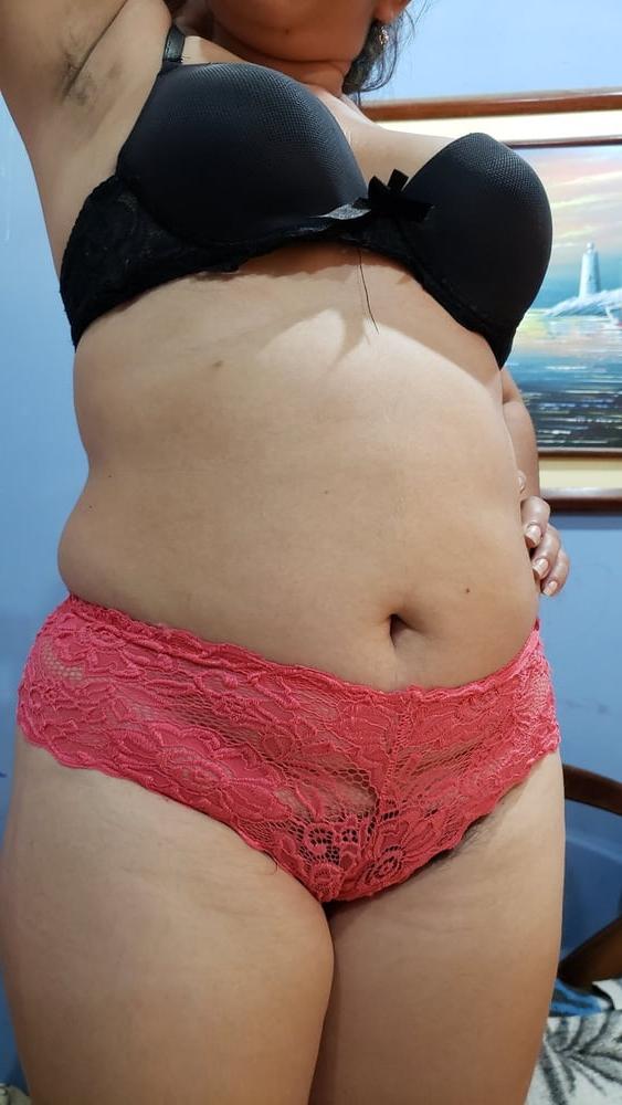 20P Mrs Andrea Santana 51 yo chubby and hairy