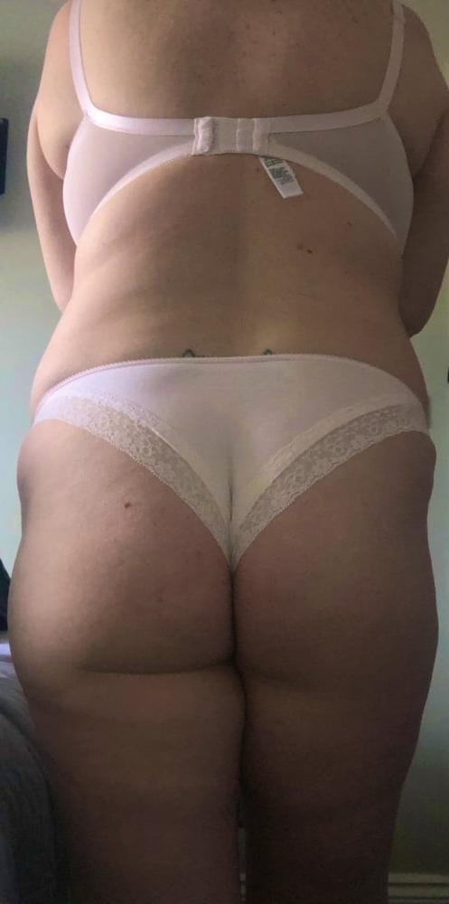 20P Mrs Stela 57 yo chubby shy and juicy