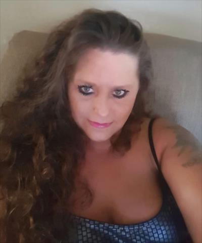 25P Granny Cleavage 22