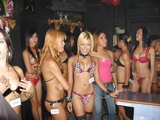 25P Asian Ladyboy Bar Girls 