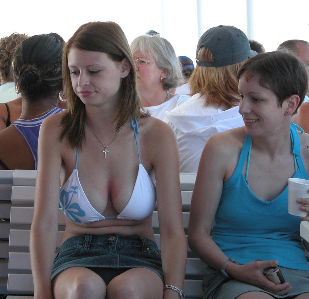 25P Cleavage Downblouse  &amp; Nipple Peeks Collection Vol. 81