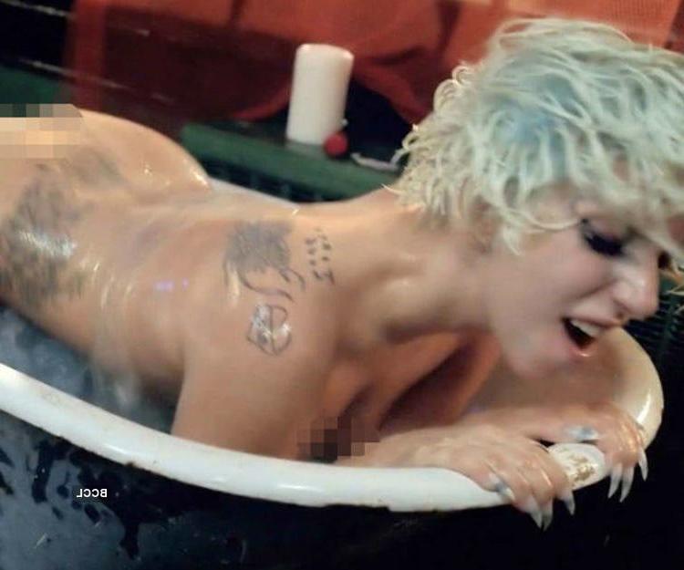24P Lady Gaga