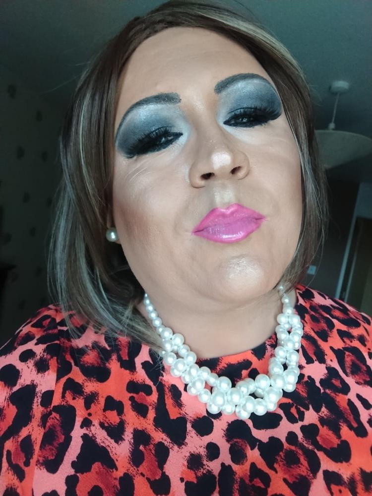 25P Makeup fetish 67