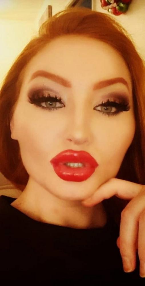 25P Makeup fetish 67