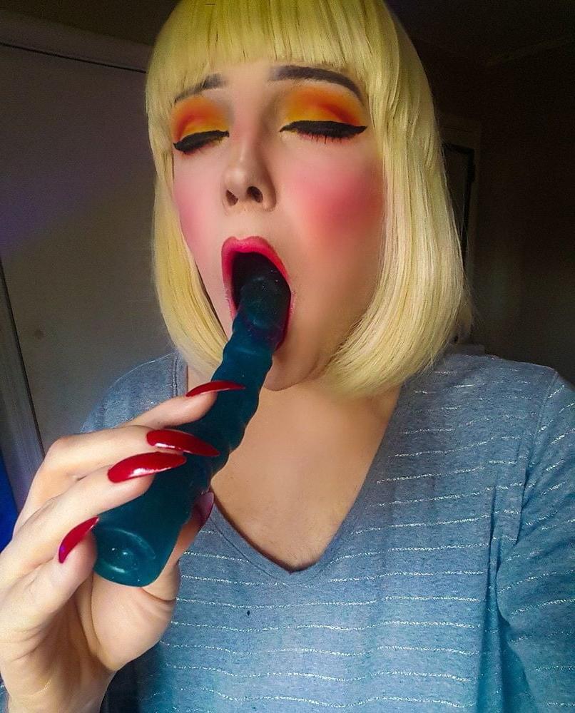 25P Makeup fetish 68
