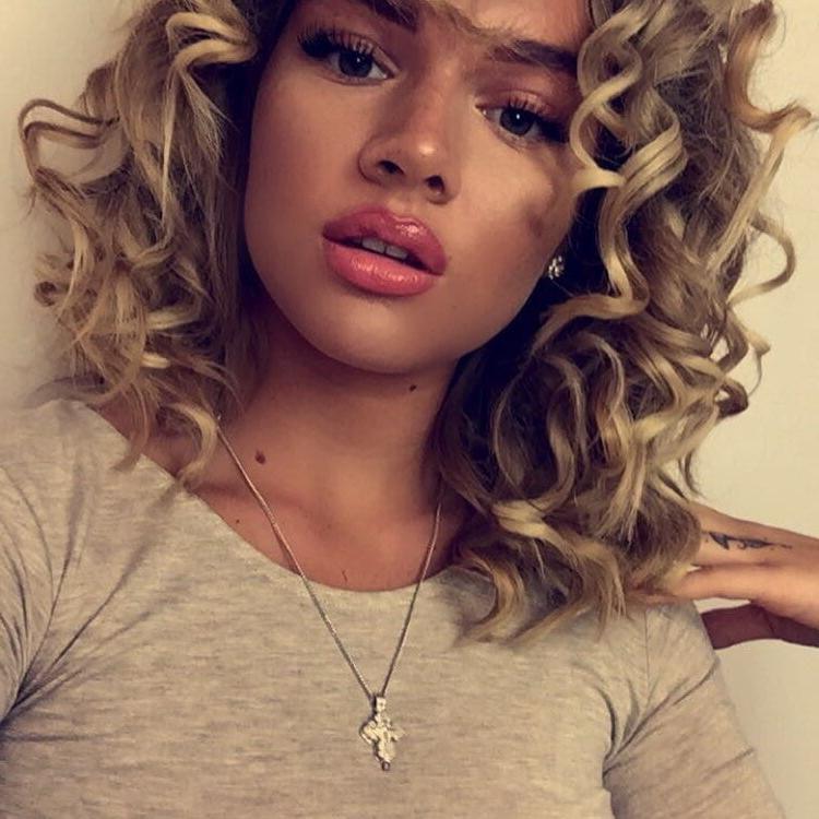 25P Makeup fetish 68