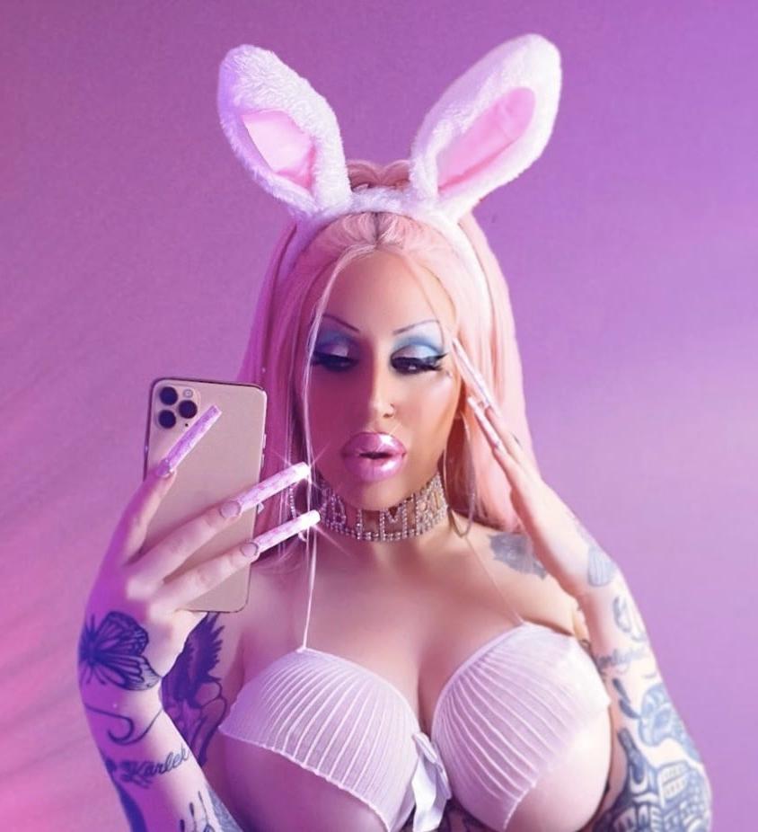 25P Makeup fetish 68