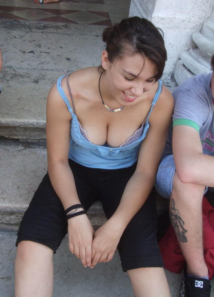 25P Cleavage Downblouse  &amp; Nipple Peeks Collection Vol. 43