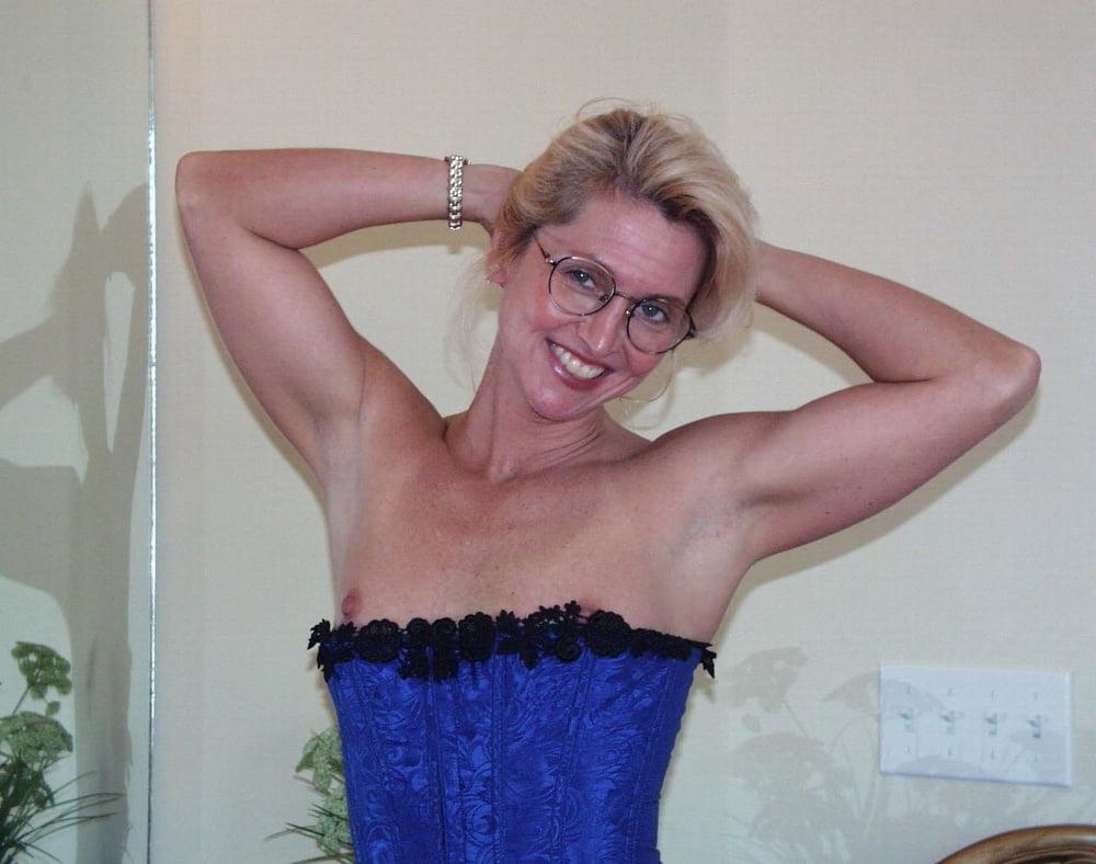 25P Cleavage Downblouse  &amp; Nipple Peeks Collection Vol. 27