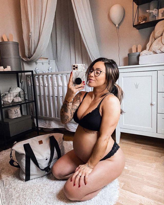 25P Preggo Fetish