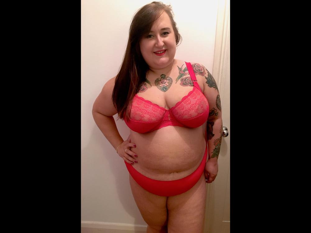 10P Gorgeous girl  ??