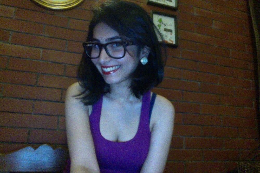 6P Desi Indian Paki Cleavage Part 15