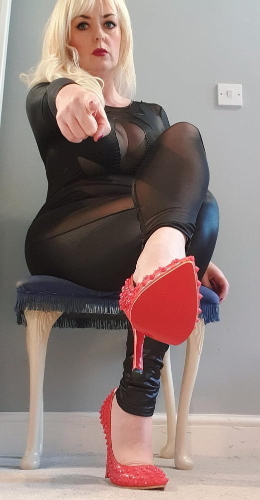 25P Femdom