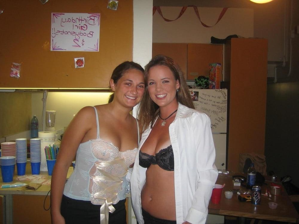 25P Cleavage Downblouse  &amp; Nipple Peeks Collection Vol. 35