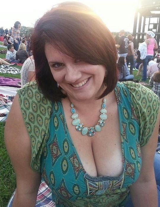 25P Cleavage Downblouse  &amp; Nipple Peeks Collection Vol. 94