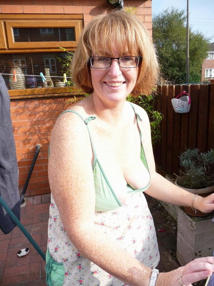 25P Cleavage Downblouse  &amp; Nipple Peeks Collection Vol. 36