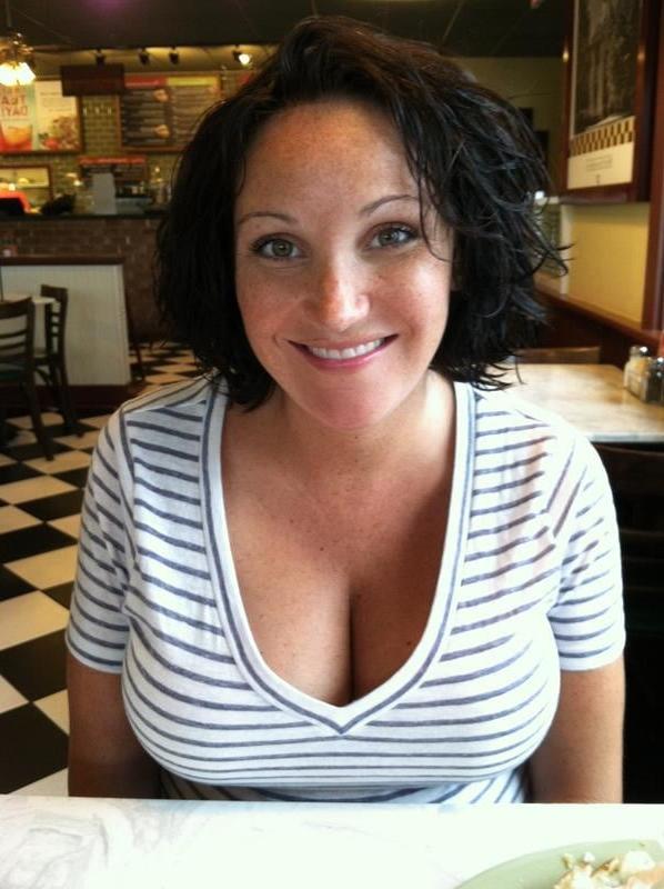 25P Cleavage Downblouse  &amp; Nipple Peeks Collection Vol. 37