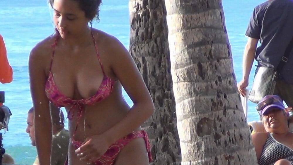 25P Cleavage Downblouse  &amp; Nipple Peeks Collection Vol. 13