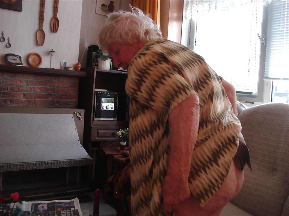 21P WOW, soft grandma!