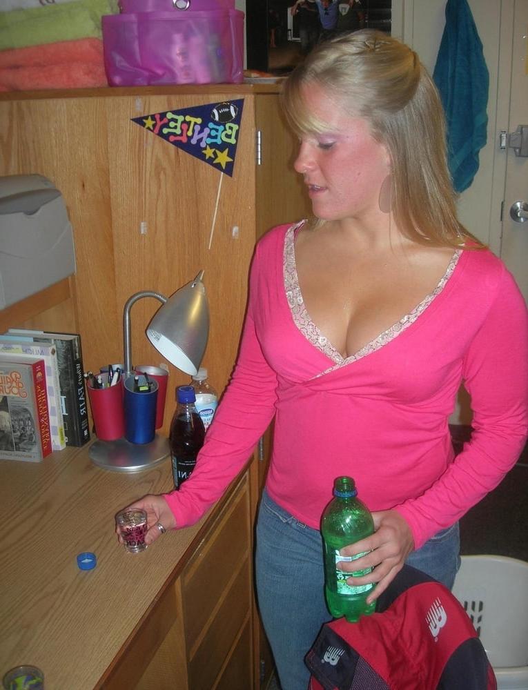 25P Cleavage Downblouse  &amp; Nipple Peeks Collection Vol. 14