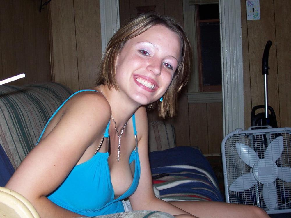 25P Cleavage Downblouse  &amp; Nipple Peeks Collection Vol. 4