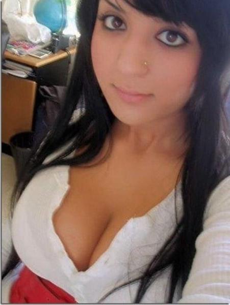 25P Cleavage Downblouse  &amp; Nipple Peeks Collection Vol. 4