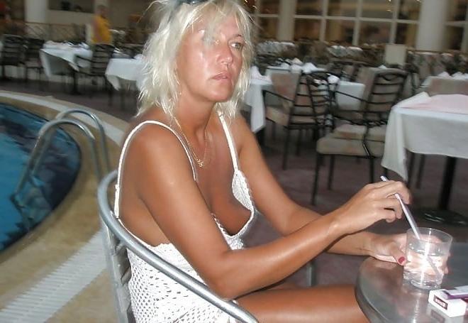 25P Cleavage Downblouse  &amp; Nipple Peeks Collection Vol. 97