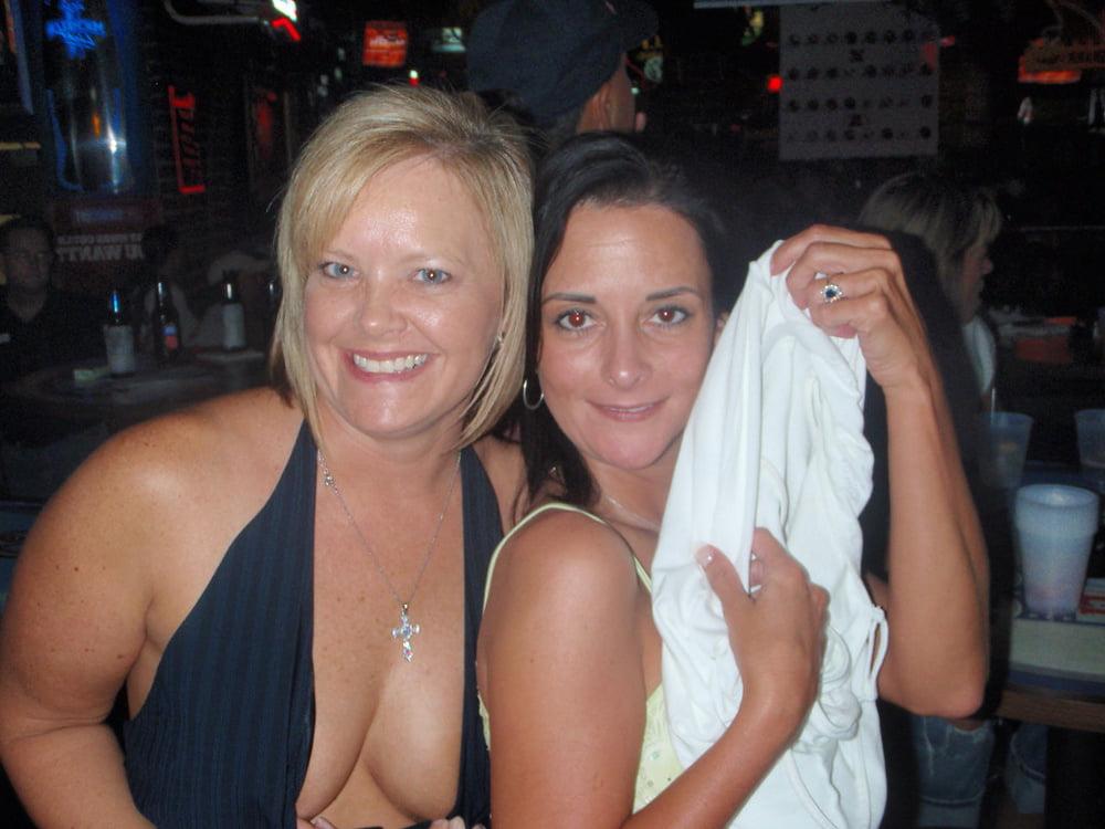 25P Cleavage Downblouse  &amp; Nipple Peeks Collection Vol. 97