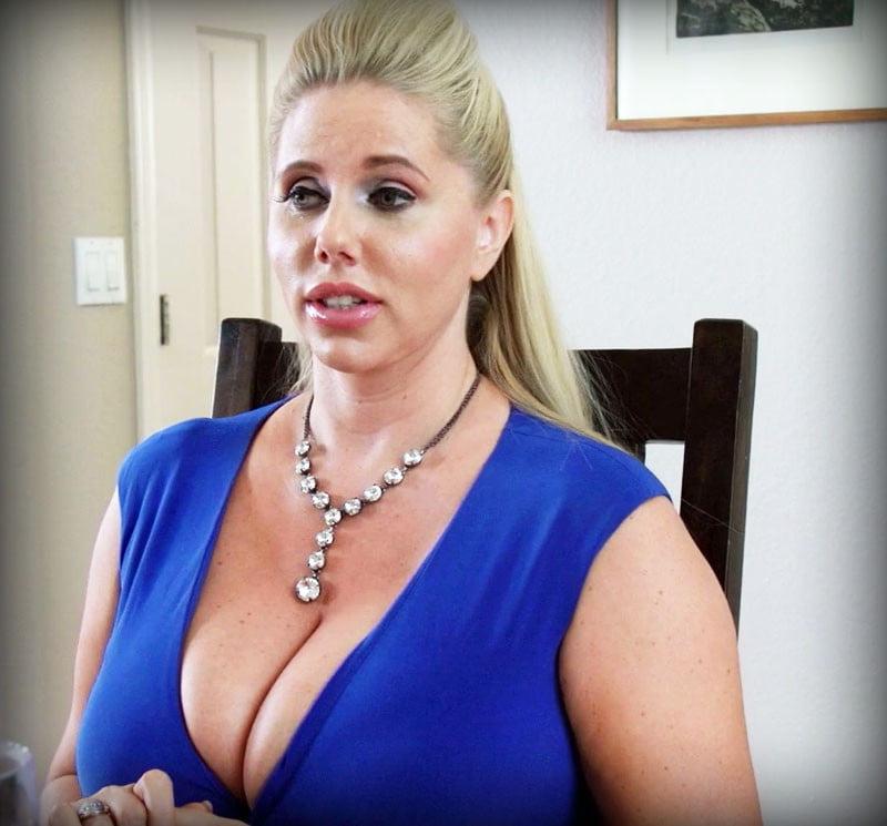 25P Cleavage Downblouse  &amp; Nipple Peeks Collection Vol. 34