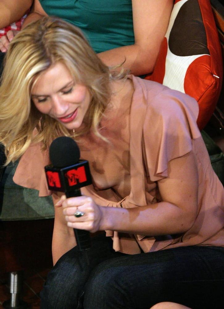 25P Cleavage Downblouse  &amp; Nipple Peeks Collection Vol. 18