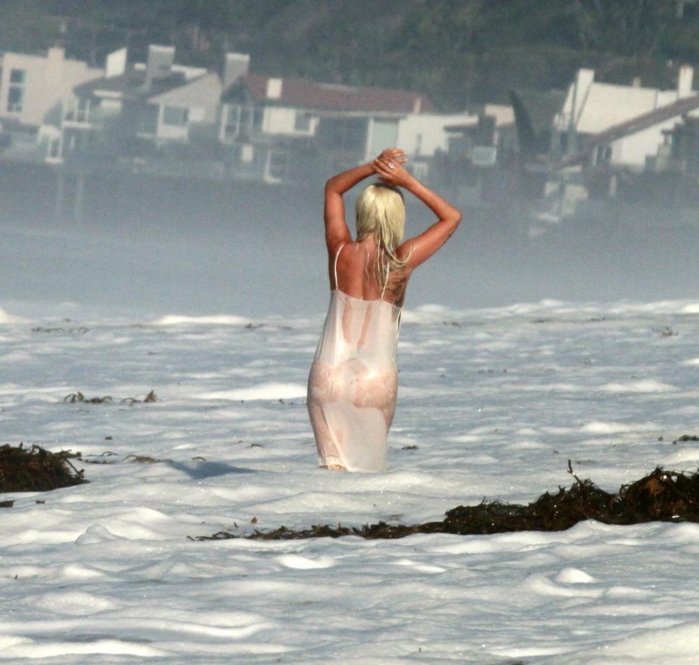 24P Lady gaga nude 2
