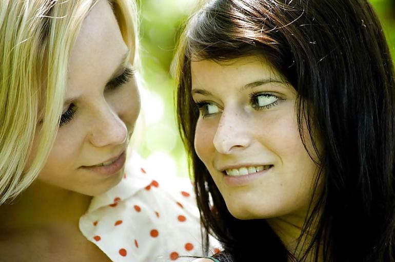 15P Lesbian Kissing