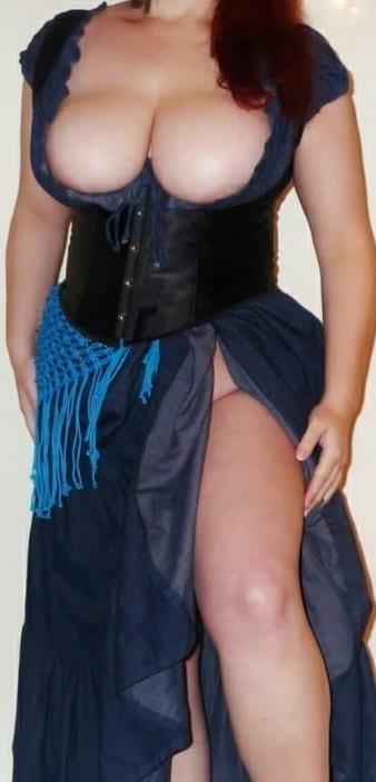 25P CLEAVAGE VALLEY  JUST FUCKIN CLICK IT