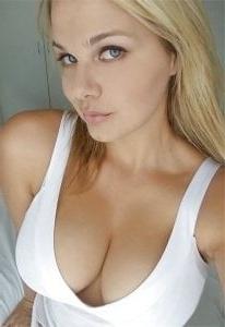 25P CLEAVAGE VALLEY  JUST FUCKIN CLICK IT