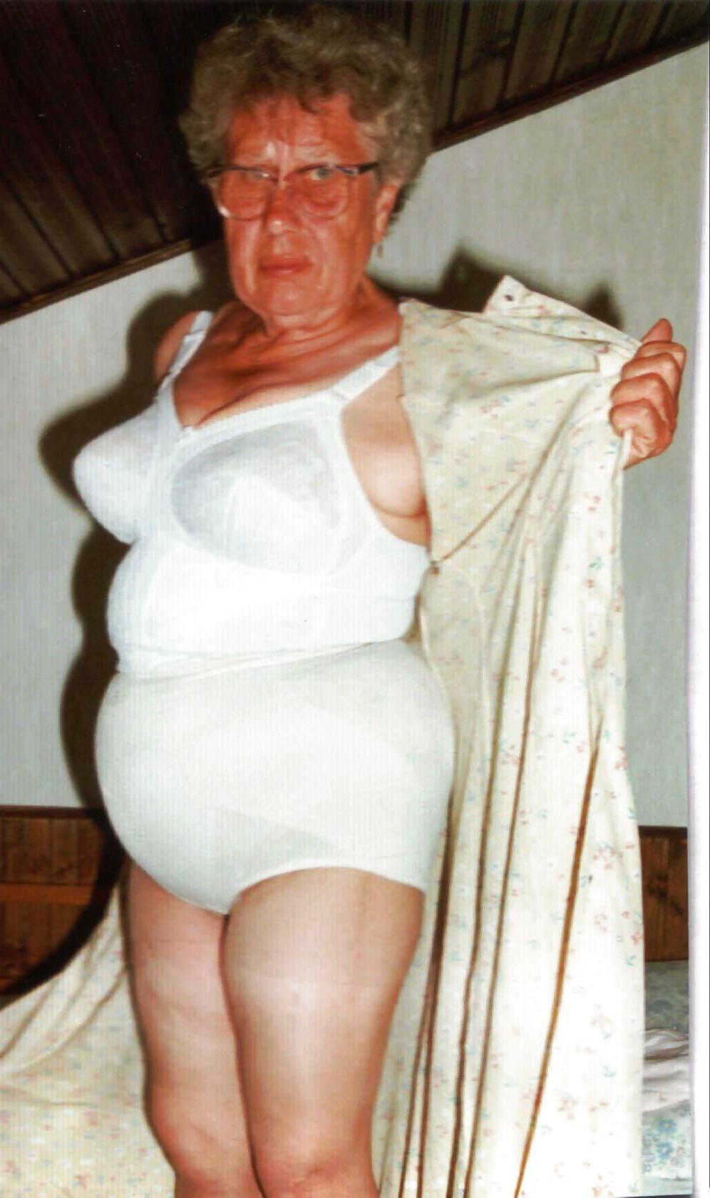 20P Mature-BBW-BDSM ladies 112