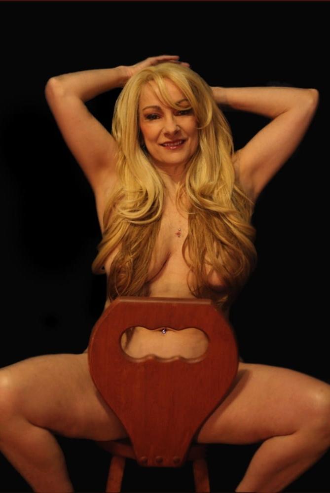 25P hot mature lady 3
