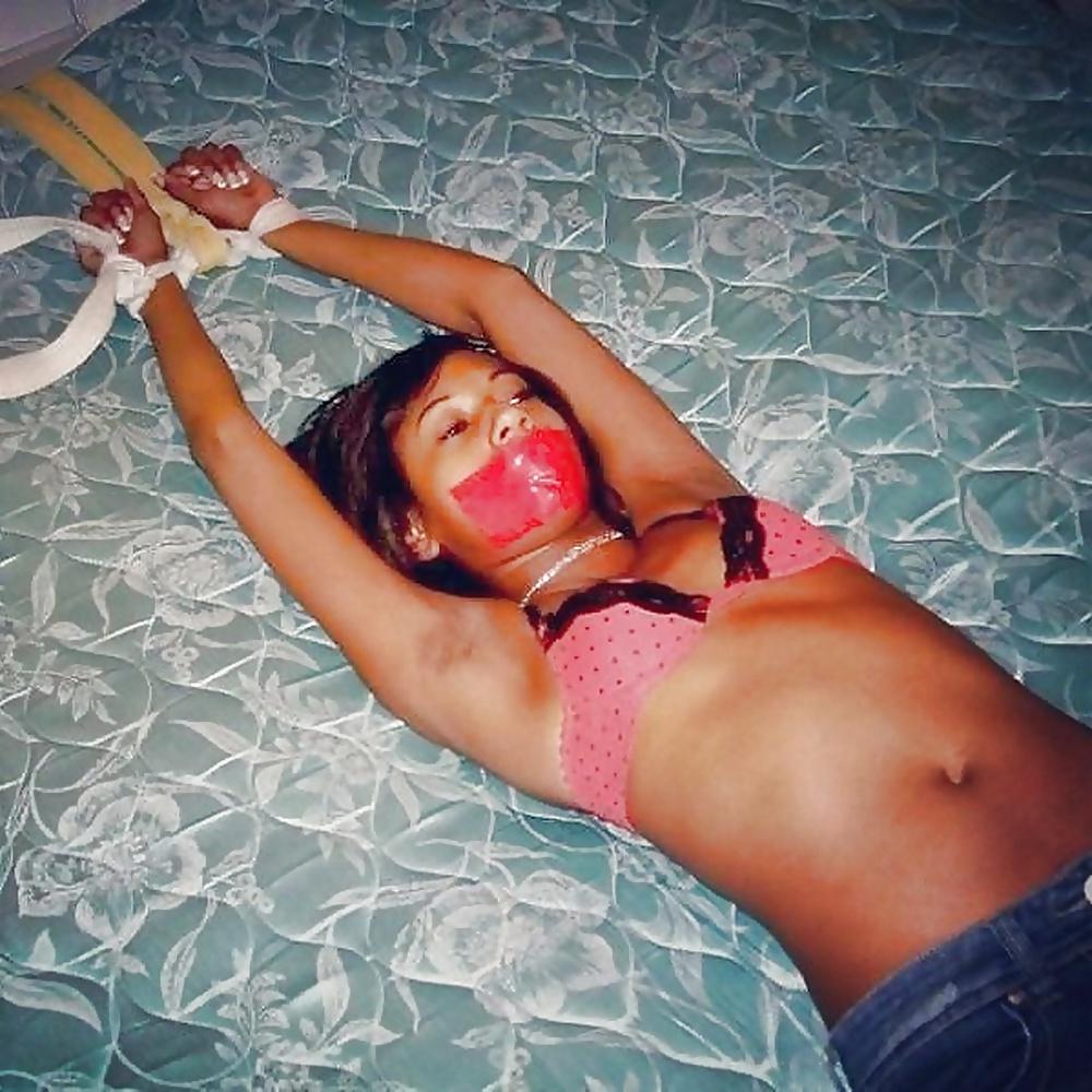 25P 26-BLACK WOMAN BONDAGE 3