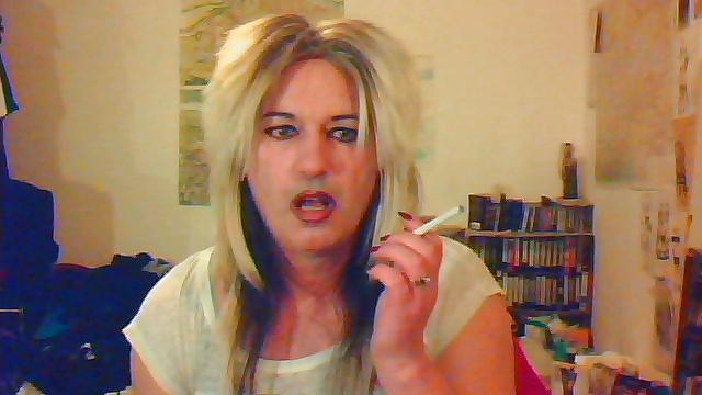 25P Transvestite Domina Madame Crudelitas