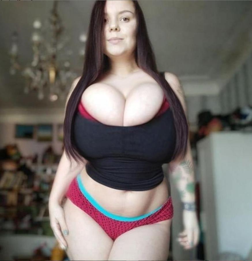 25P CLEAVAGE VALLEY ( V )  FAV VIEWS