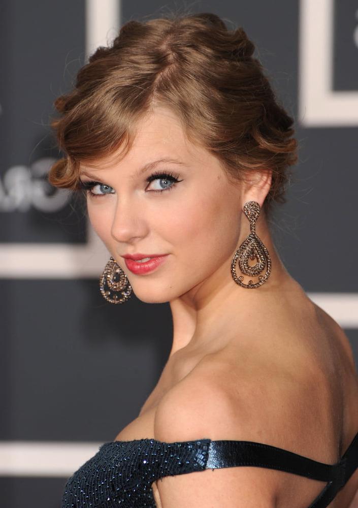 24P Gorgeous Taylor - 2010