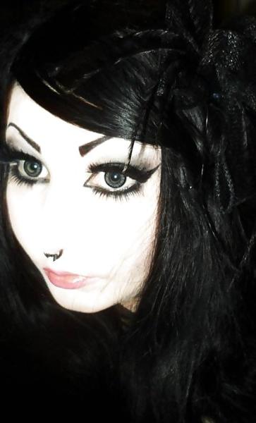 22P Gothic Beauty