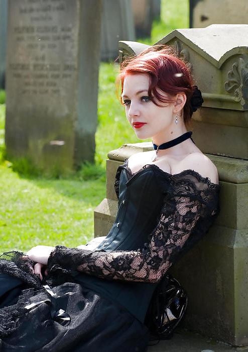 22P Gothic Beauty