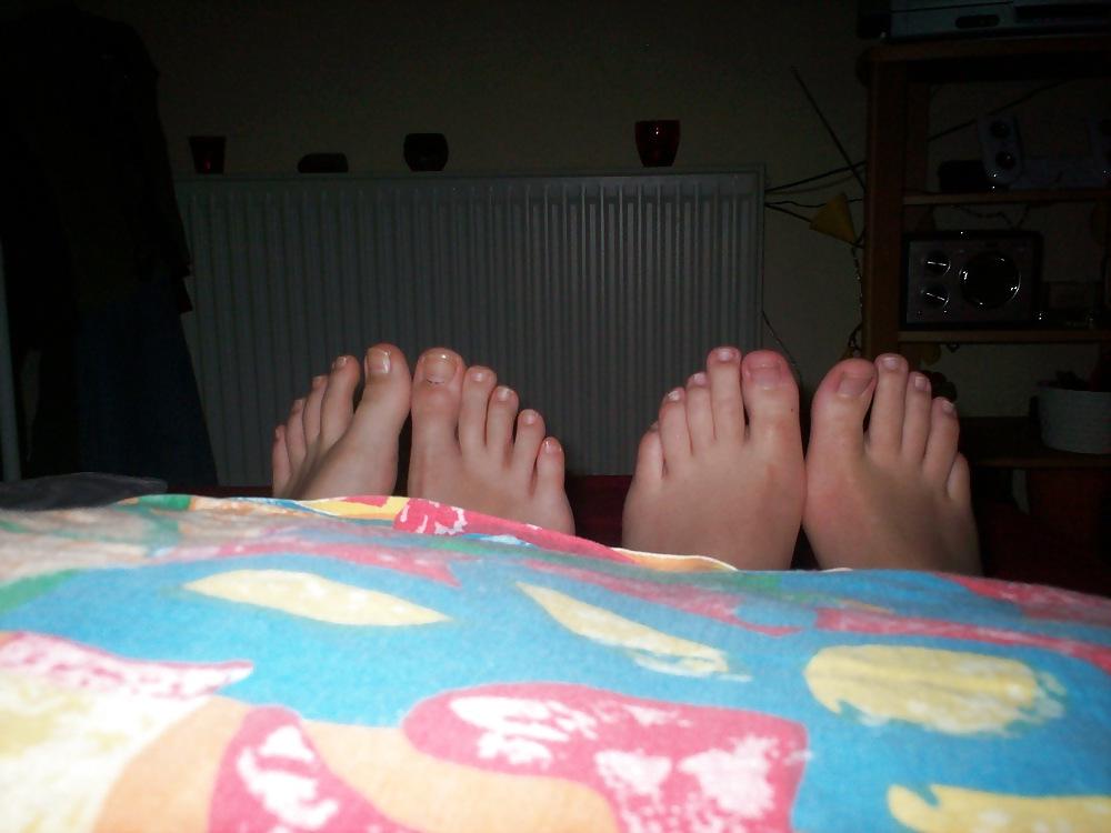 18P Feet, Socks & Shoes  =)