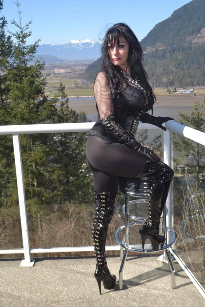 25P Femdom Selection 107