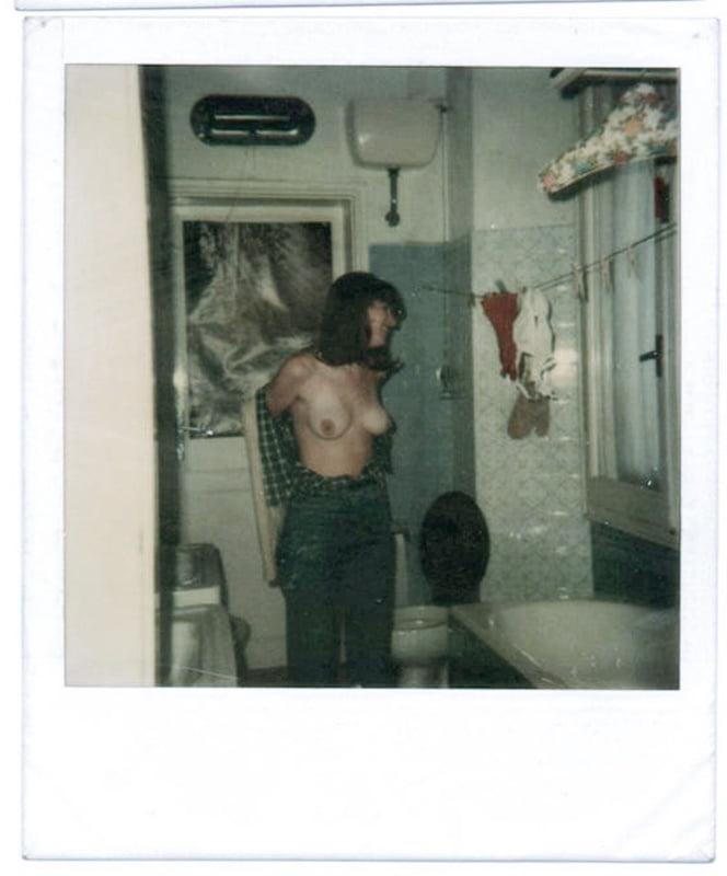 25P i love this old polaroids and retro pics 23