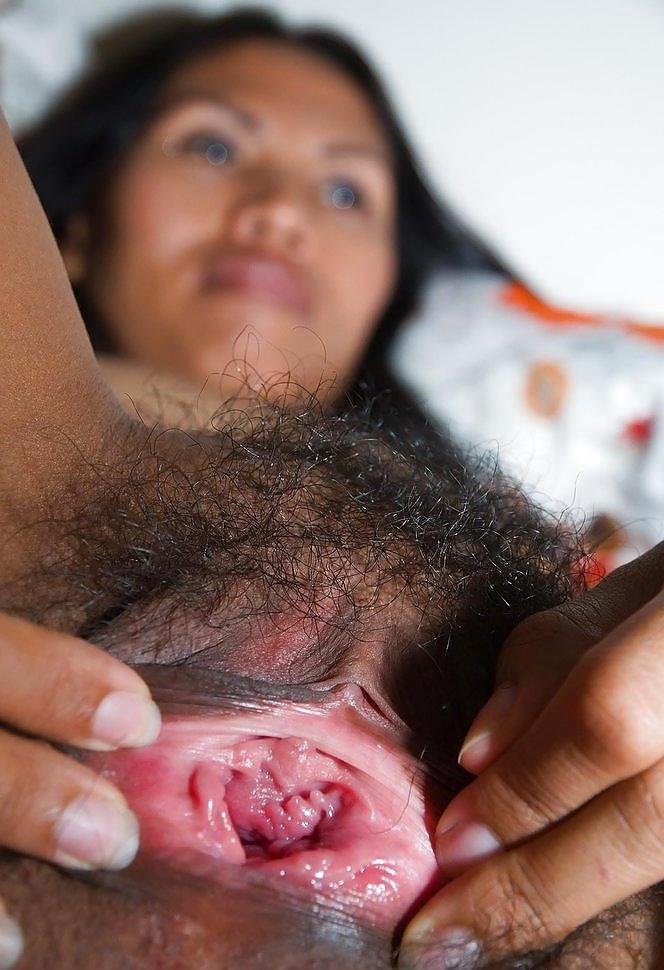 20P SEXY ASIAN HAIRY AND SHAVED