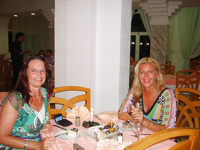 10P Who do you like to fuck the blond dutch milf or the dark 