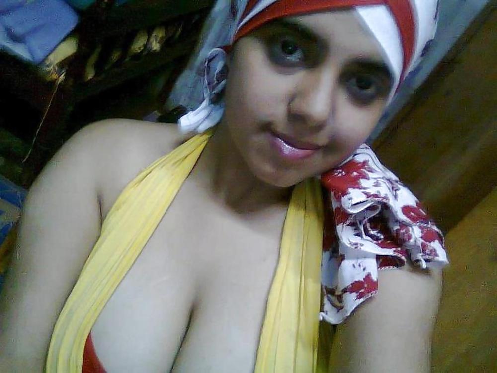 7P Arab turkish girls 18