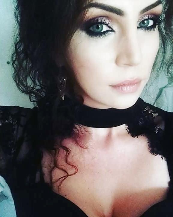 25P Makeup fetish 65
